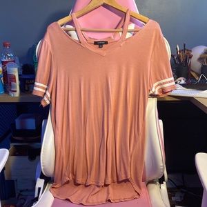 Light pink short sleeve tee